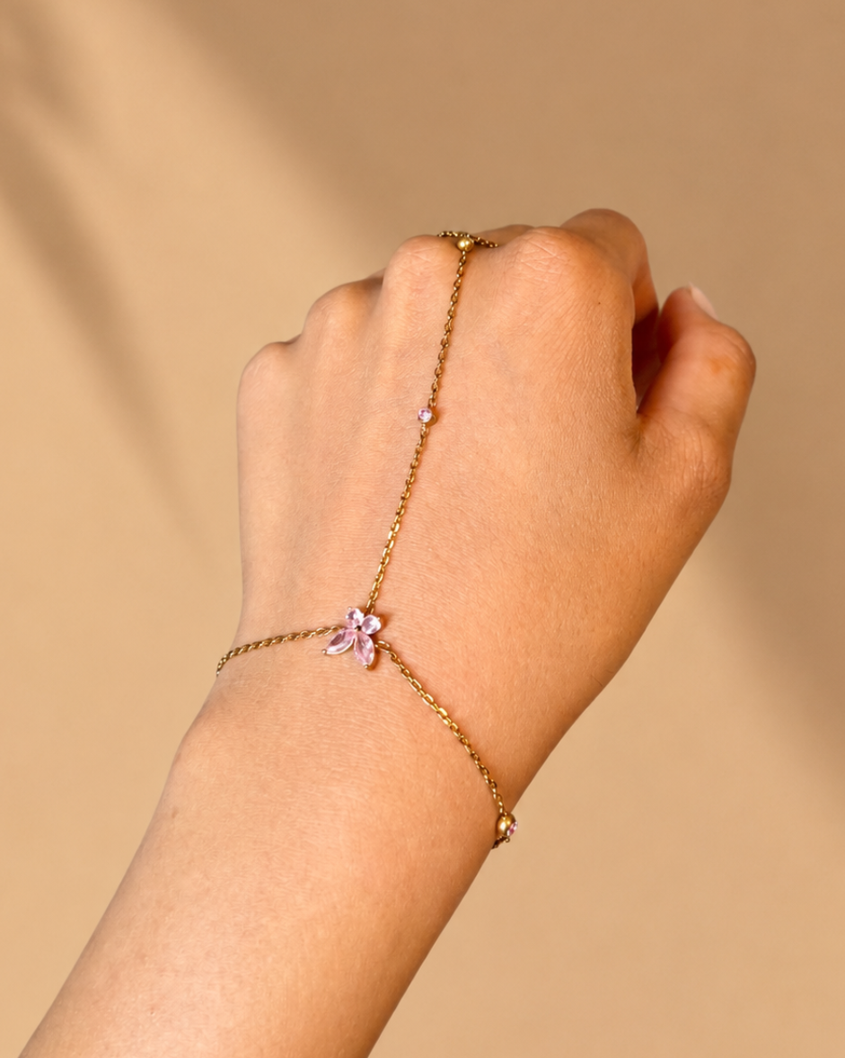 Nouf Hand Chain