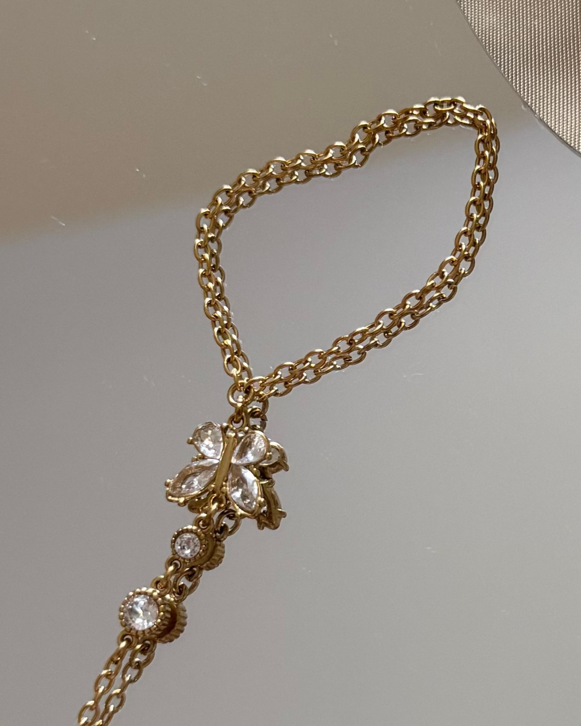 Aurora Hand Chain