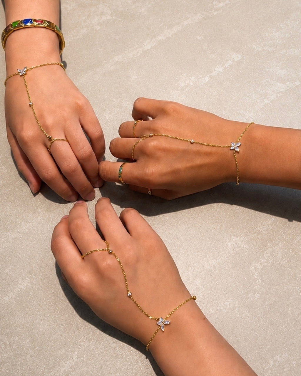Nouf Hand Chain